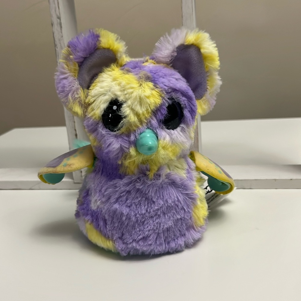 HATCHIMALS Fabula (F1)‎